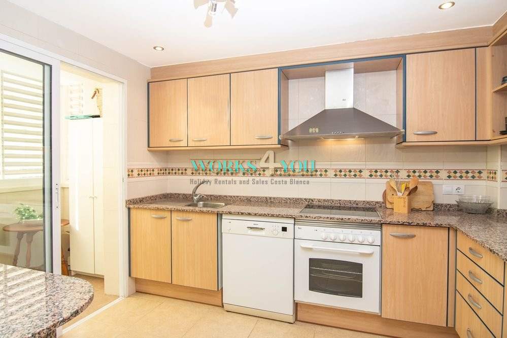 Family home with garage, La Nucia – foto 5