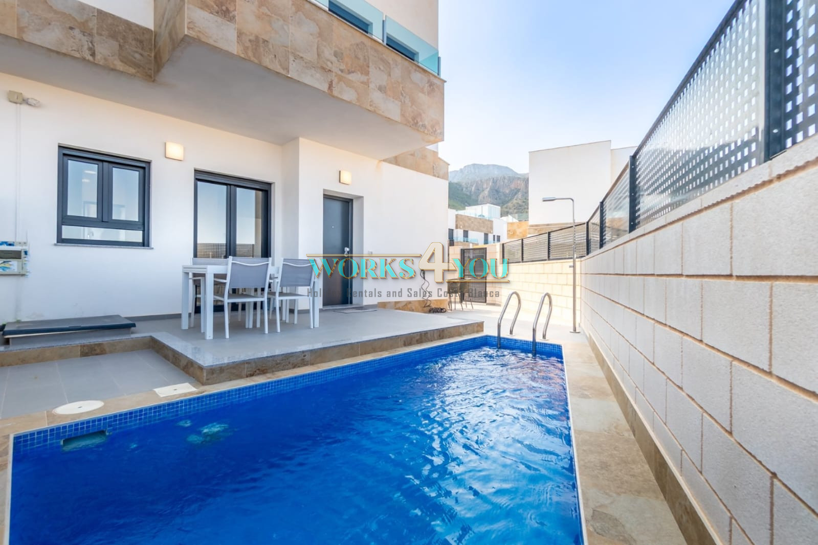 Modern 3 Bedroom Bungalow