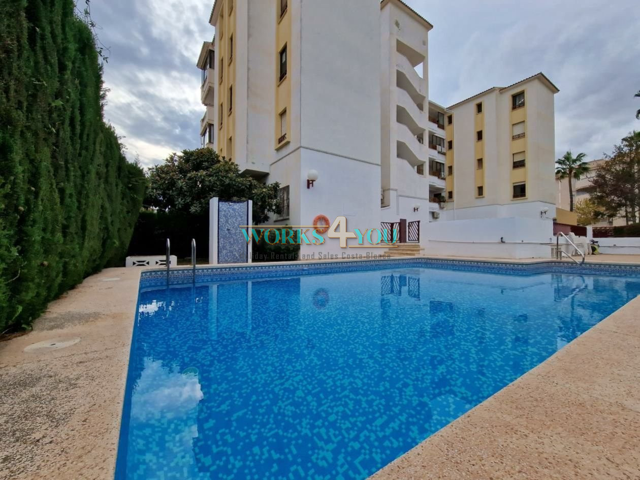 Apartment Bernia Albir