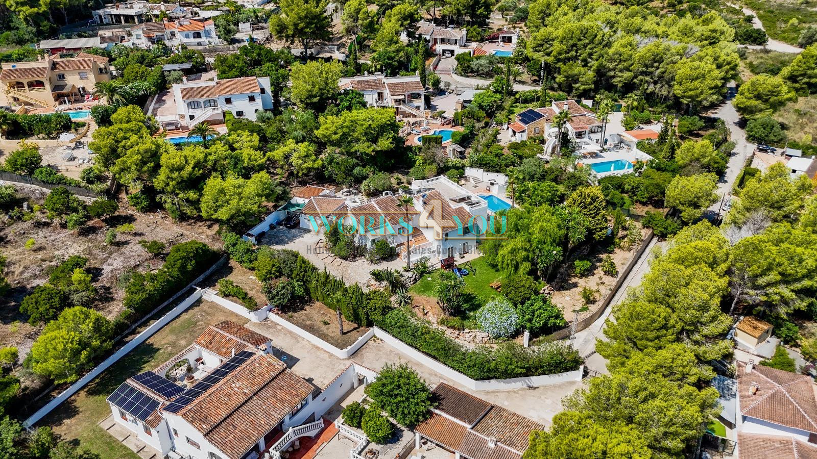 Large completely renovated 7 bedroom villa located in the beautiful Campo of Javea – foto 31