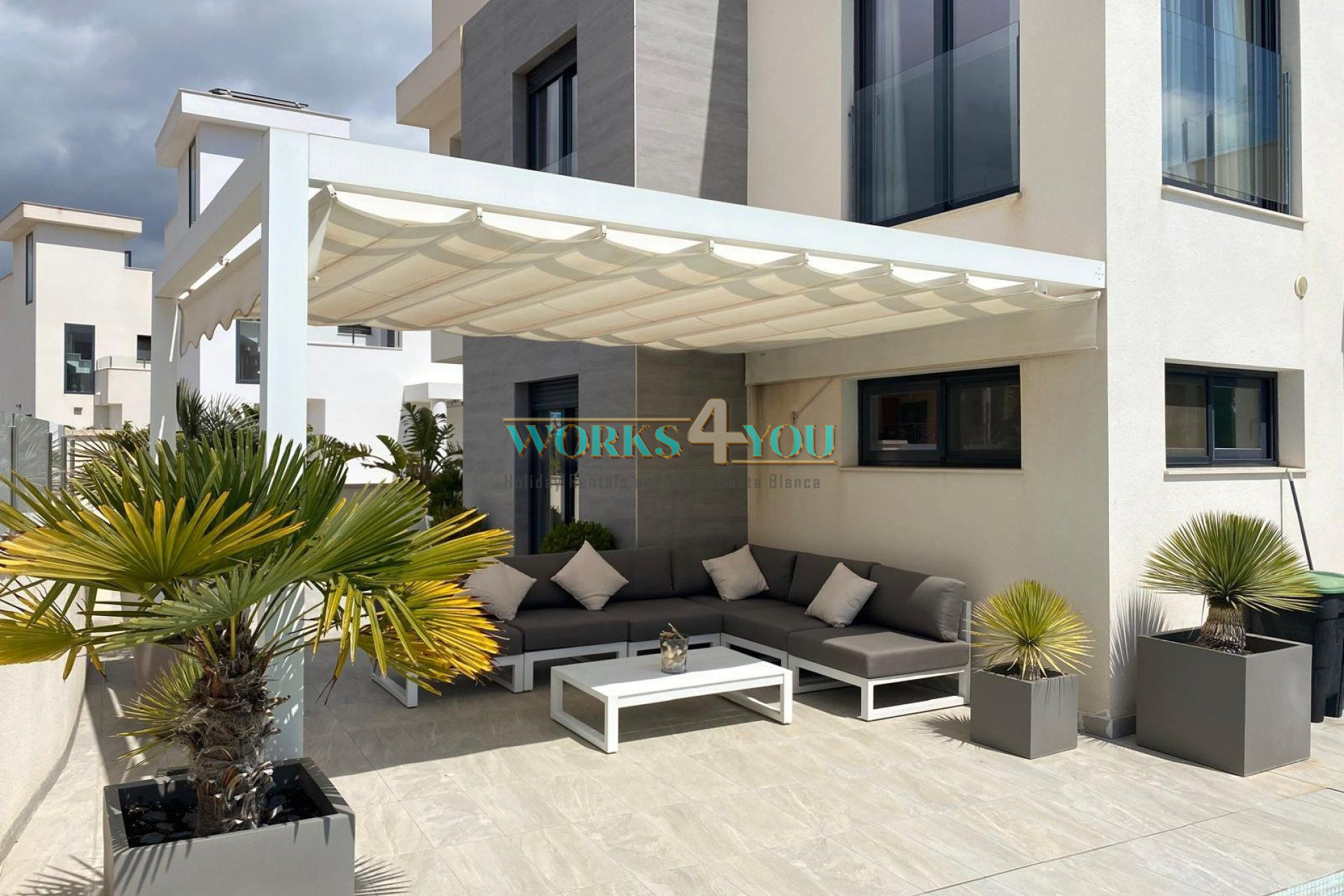LUXURIOUS MODERN SINGLE-FAMILY HOME WITH SEA VIEW IN COLOMA, LA NUCIA DETACHED HOUSE FOR SALE – foto 30