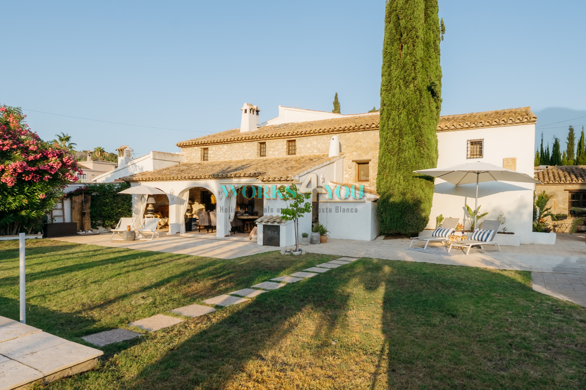 5 bedroom villa Calpe