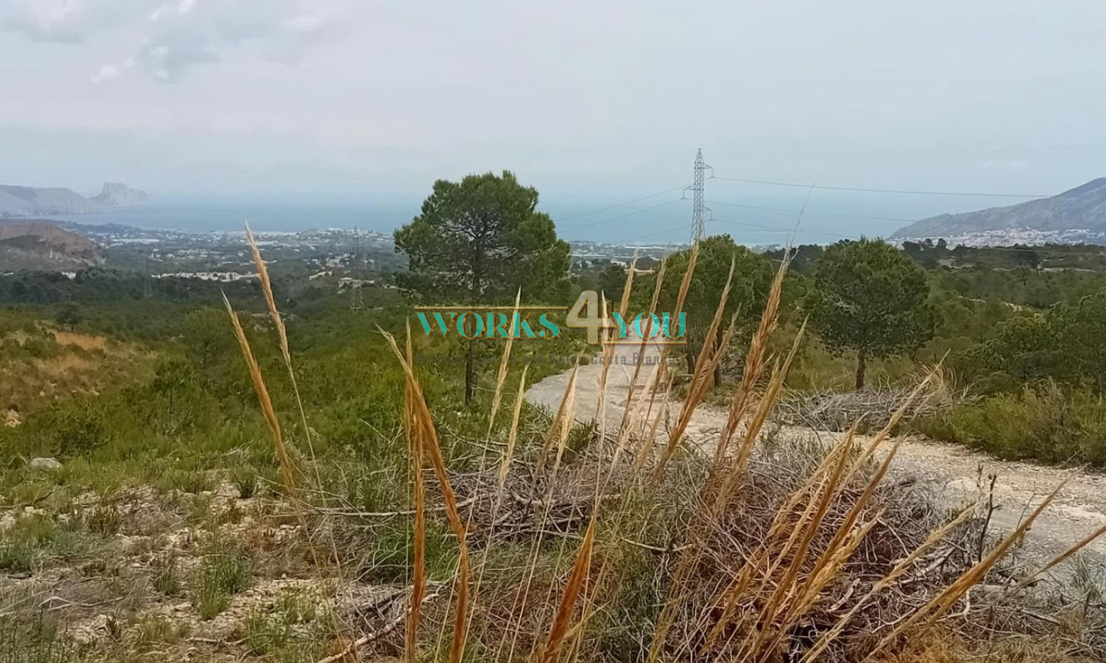 Exceptional Investment Opportunity in La Nucía – 43,450 m² Plot with Sea Views and High Development Potential – foto 4