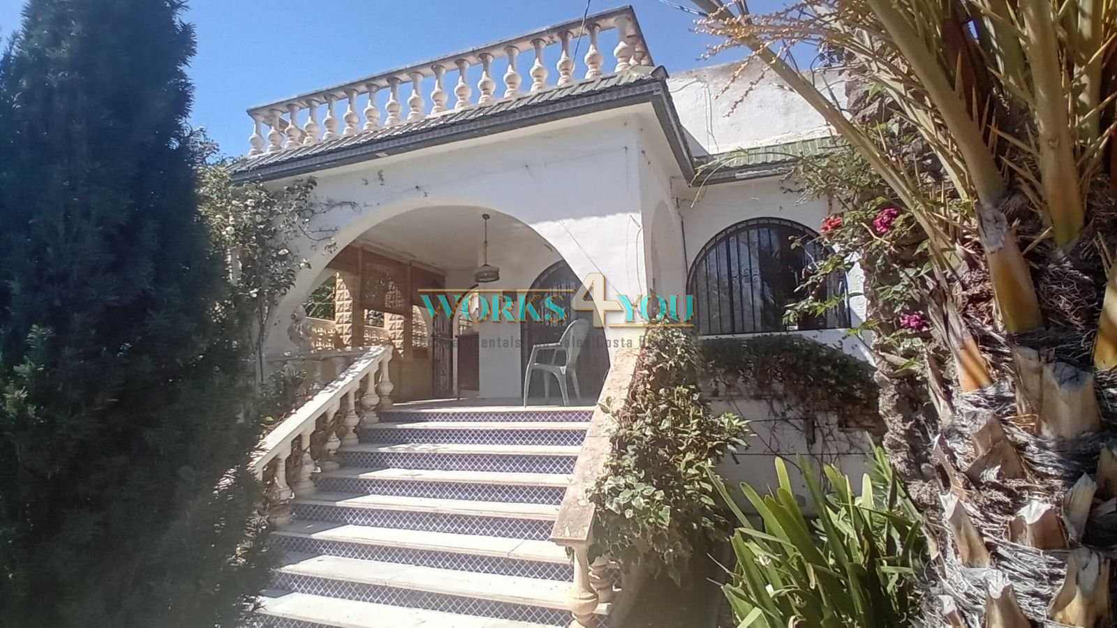 Unique Opportunity in La Galera Baja, Altea – A Characterful Home Full of Potential
