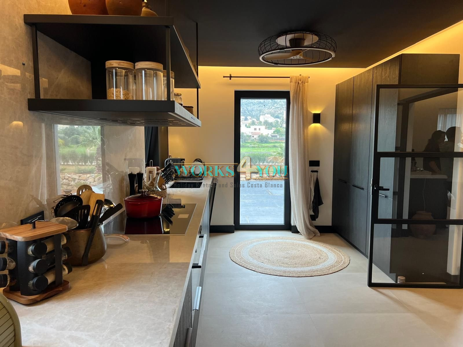 Luxury Hacienda-Style Villa in Pedreguer – A Masterpiece of Design and Sustainability – foto 12