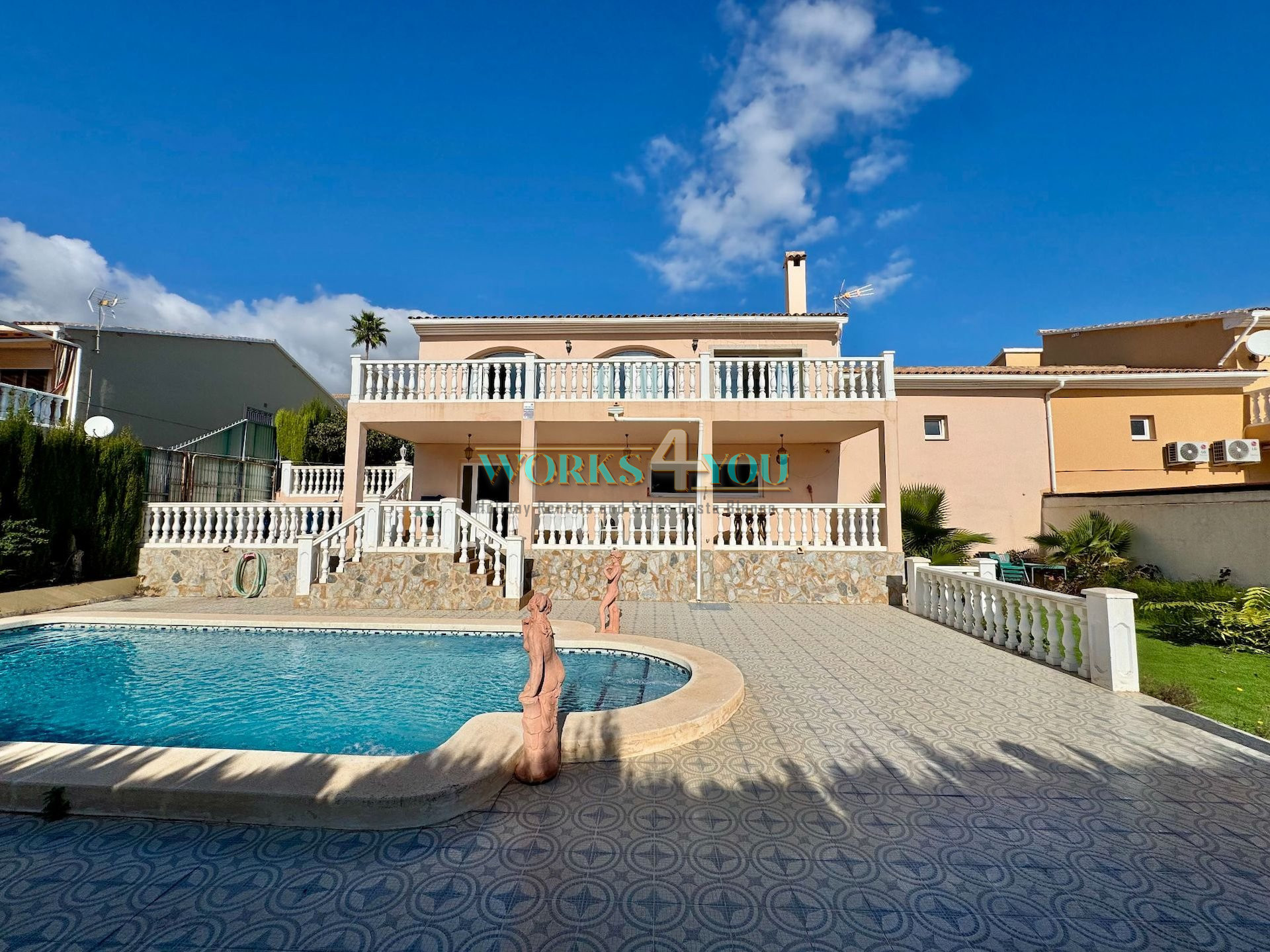 Villa with 2 Independent Apartments in Pinar de Garaita, La Nucia – foto 2