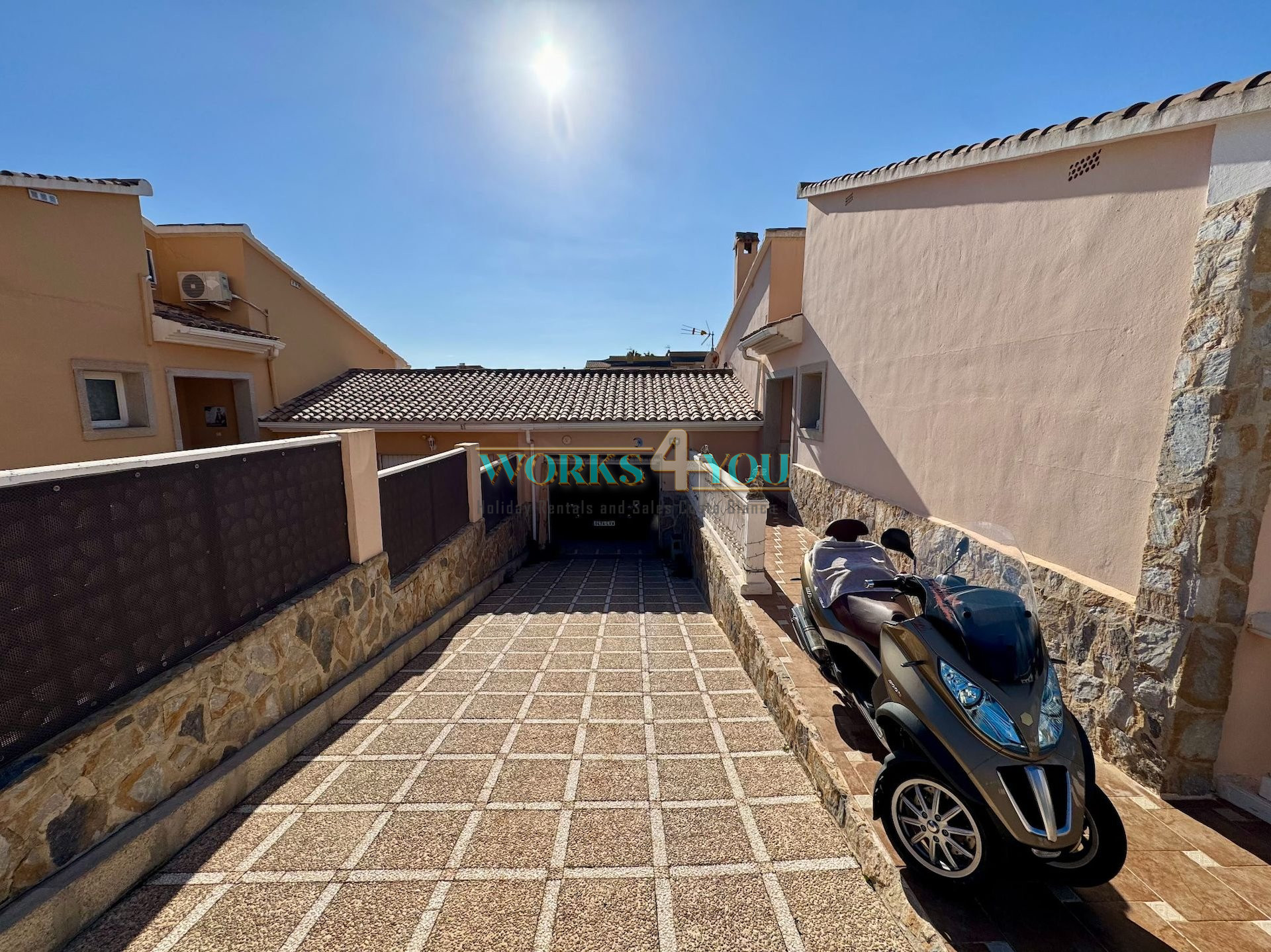 Villa with 2 Independent Apartments in Pinar de Garaita, La Nucia – foto 5