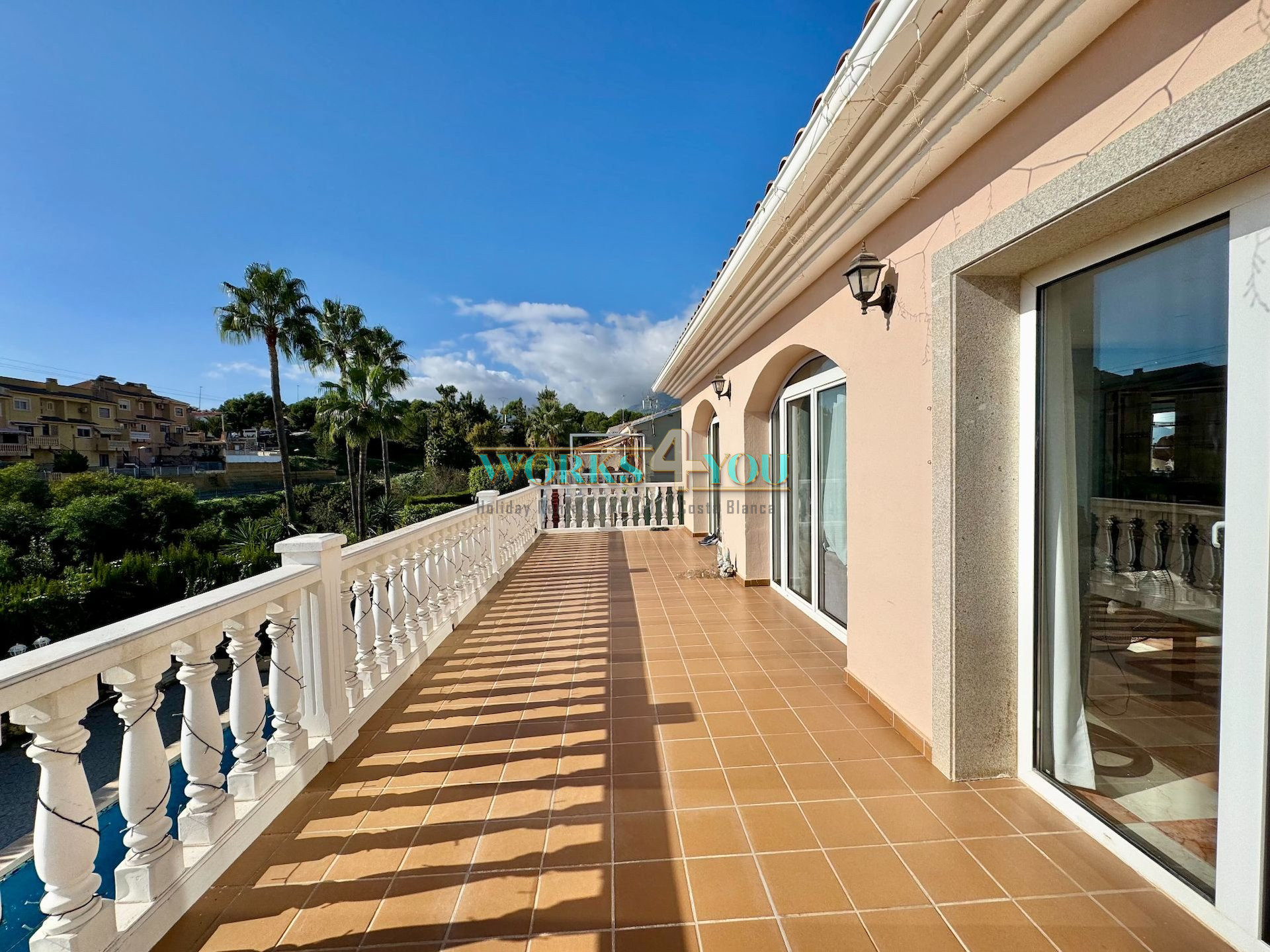 Villa with 2 Independent Apartments in Pinar de Garaita, La Nucia – foto 23