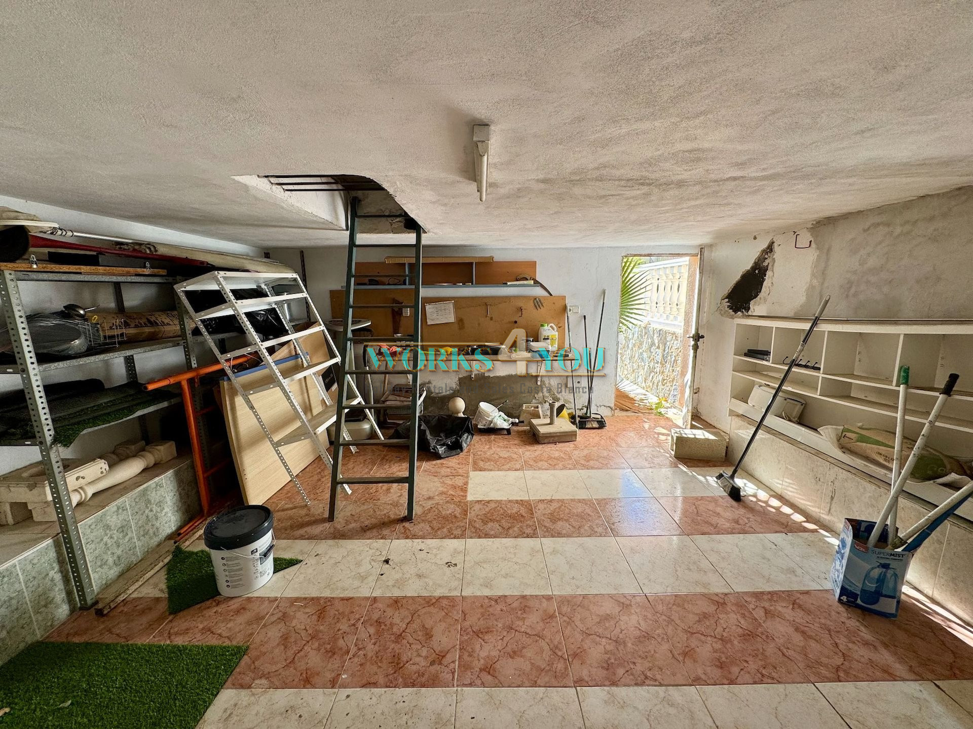 Villa with 2 Independent Apartments in Pinar de Garaita, La Nucia – foto 35