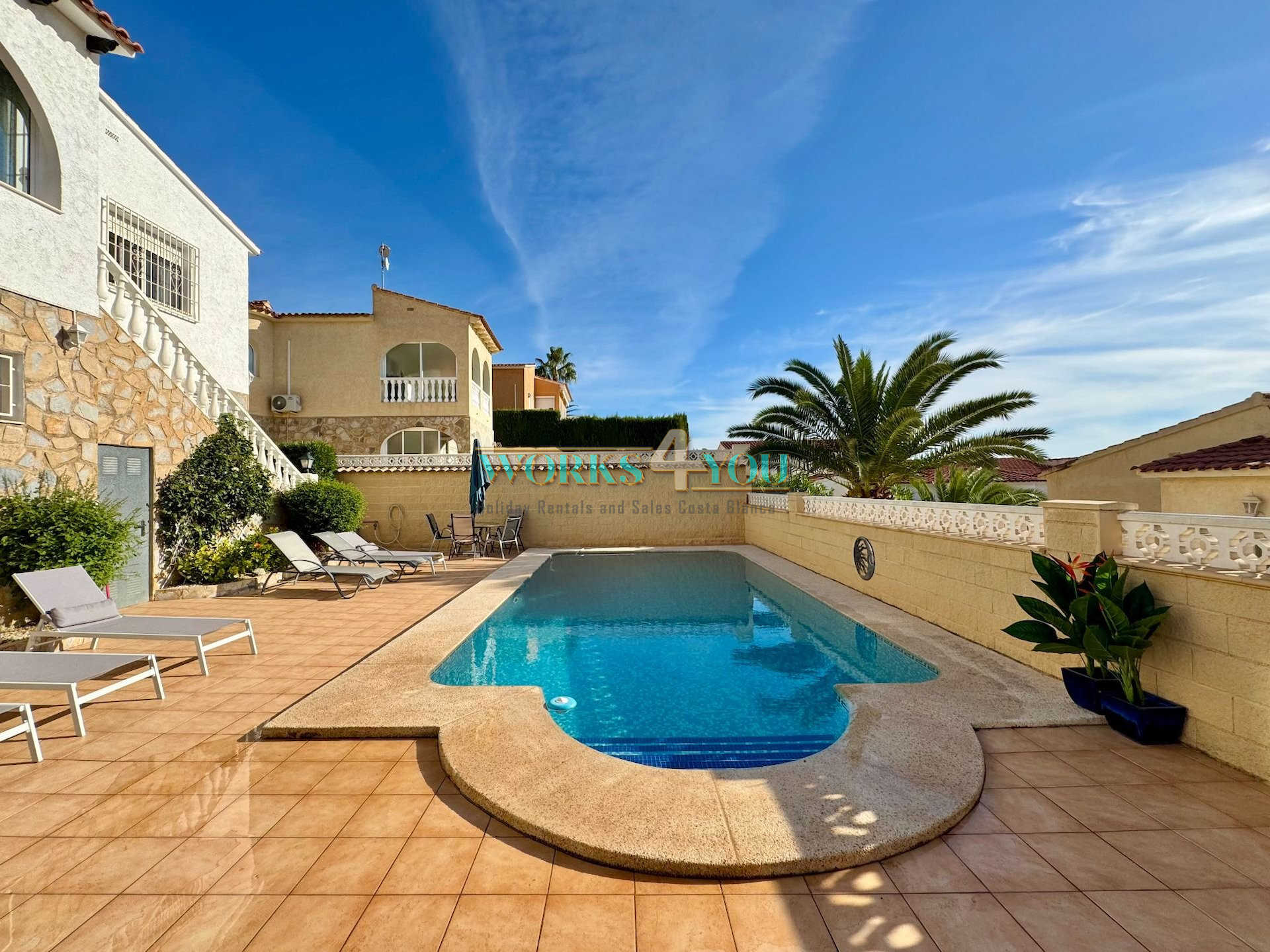 Villa with 3 Apartments in Cautivador, Alfaz del Pi – foto 40